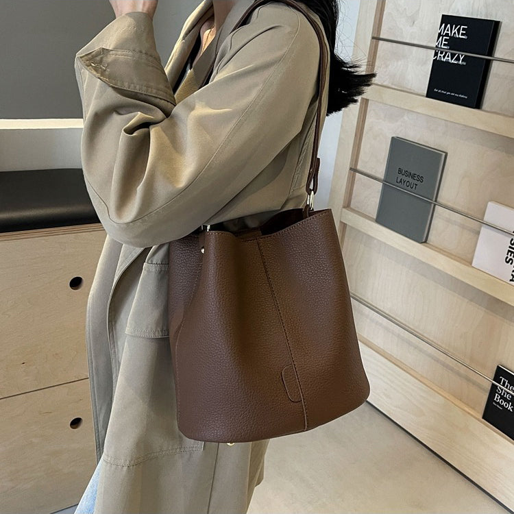 Hanna Bucket Bag