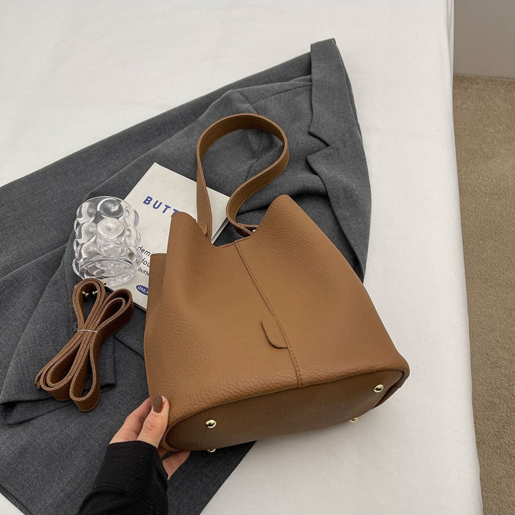 Hanna Bucket Bag