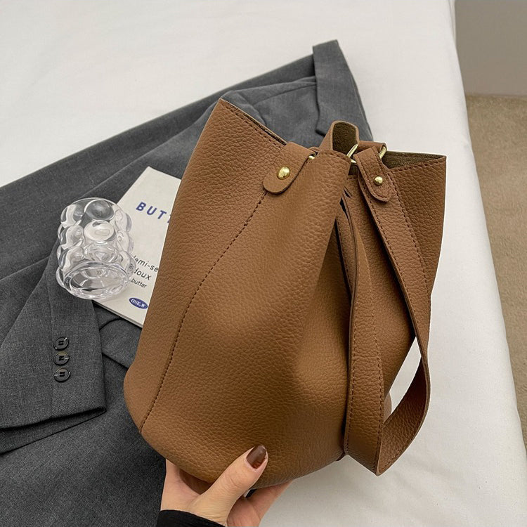 Hanna Bucket Bag