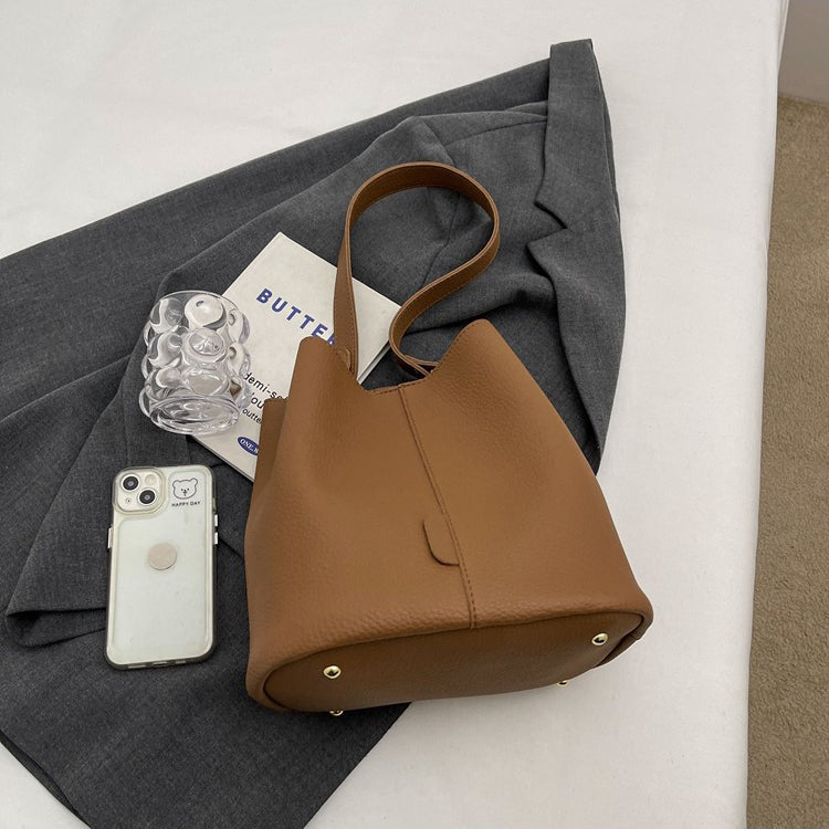Hanna Bucket Bag