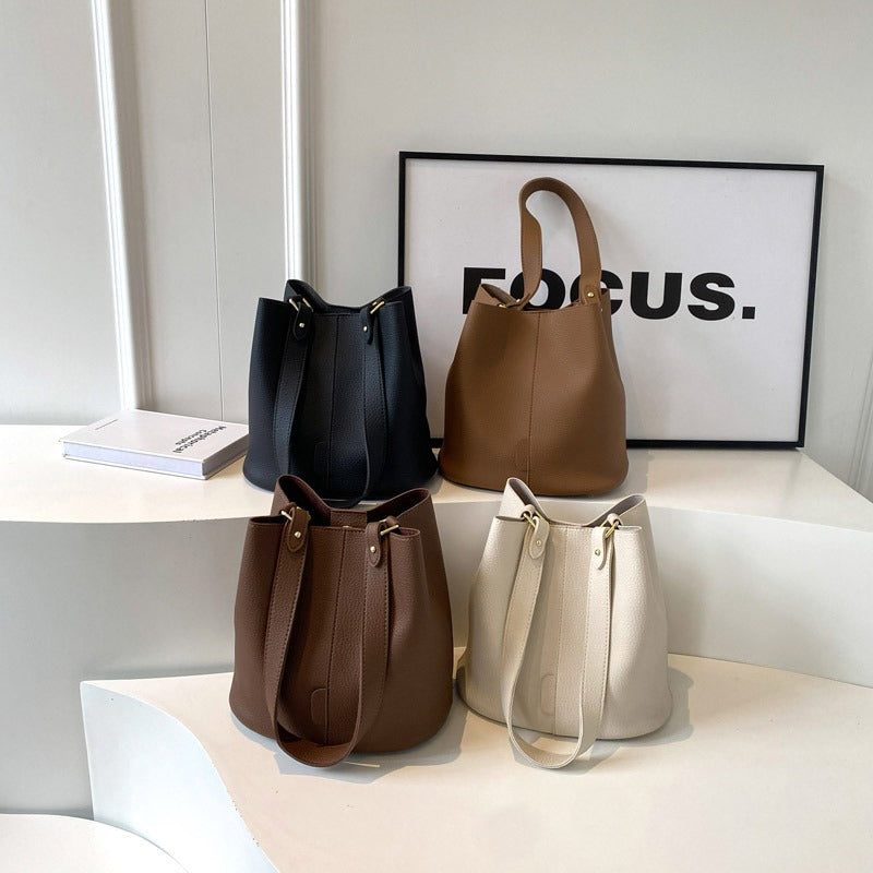 Hanna Bucket Bag