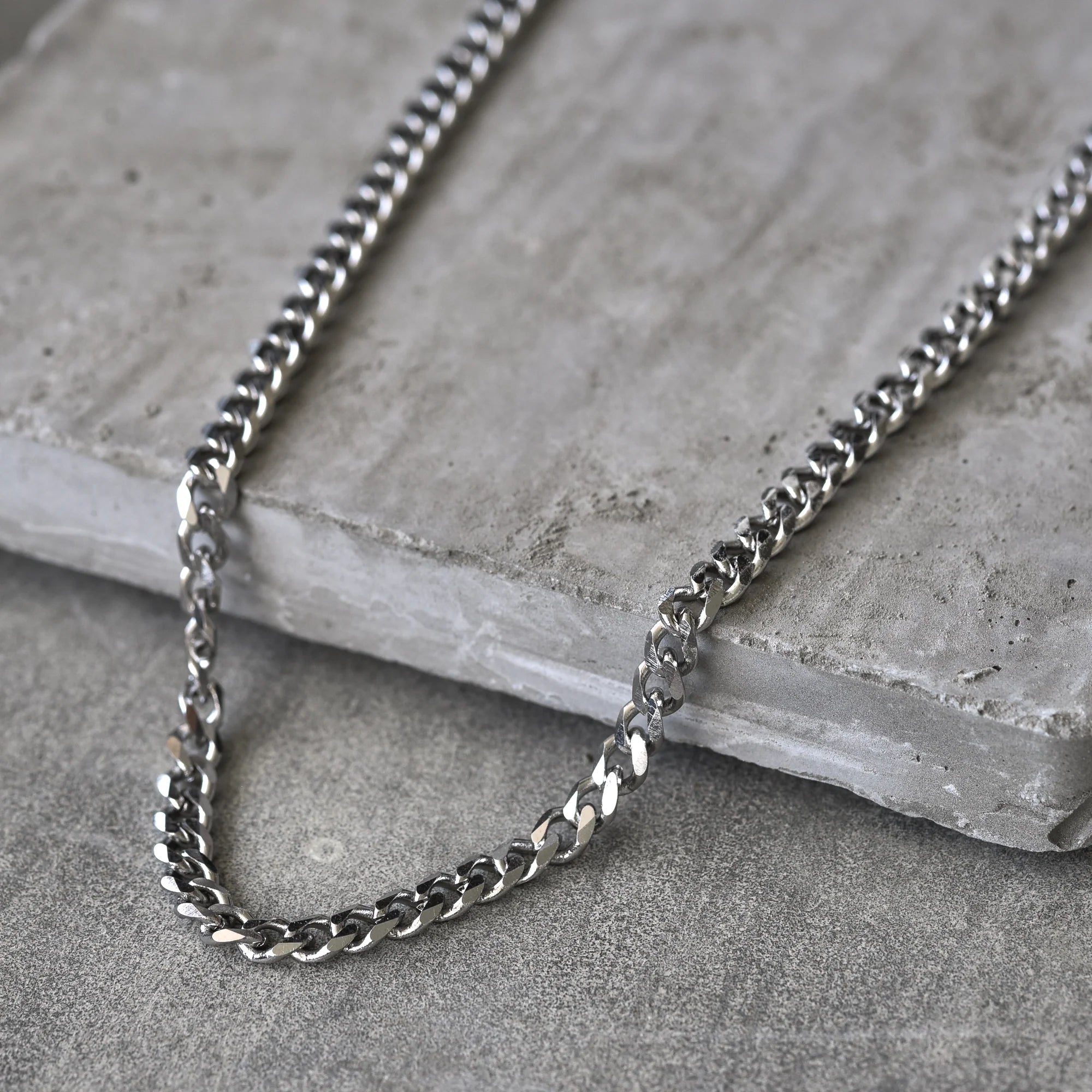 Rogue Sterling Silver Chain