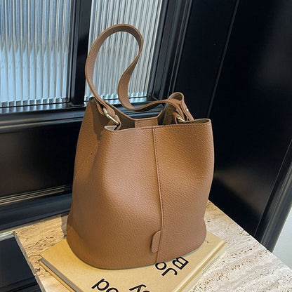 Hanna Bucket Bag