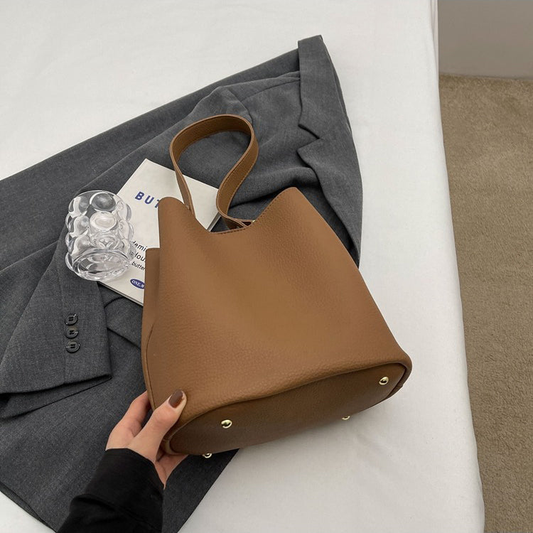 Hanna Bucket Bag